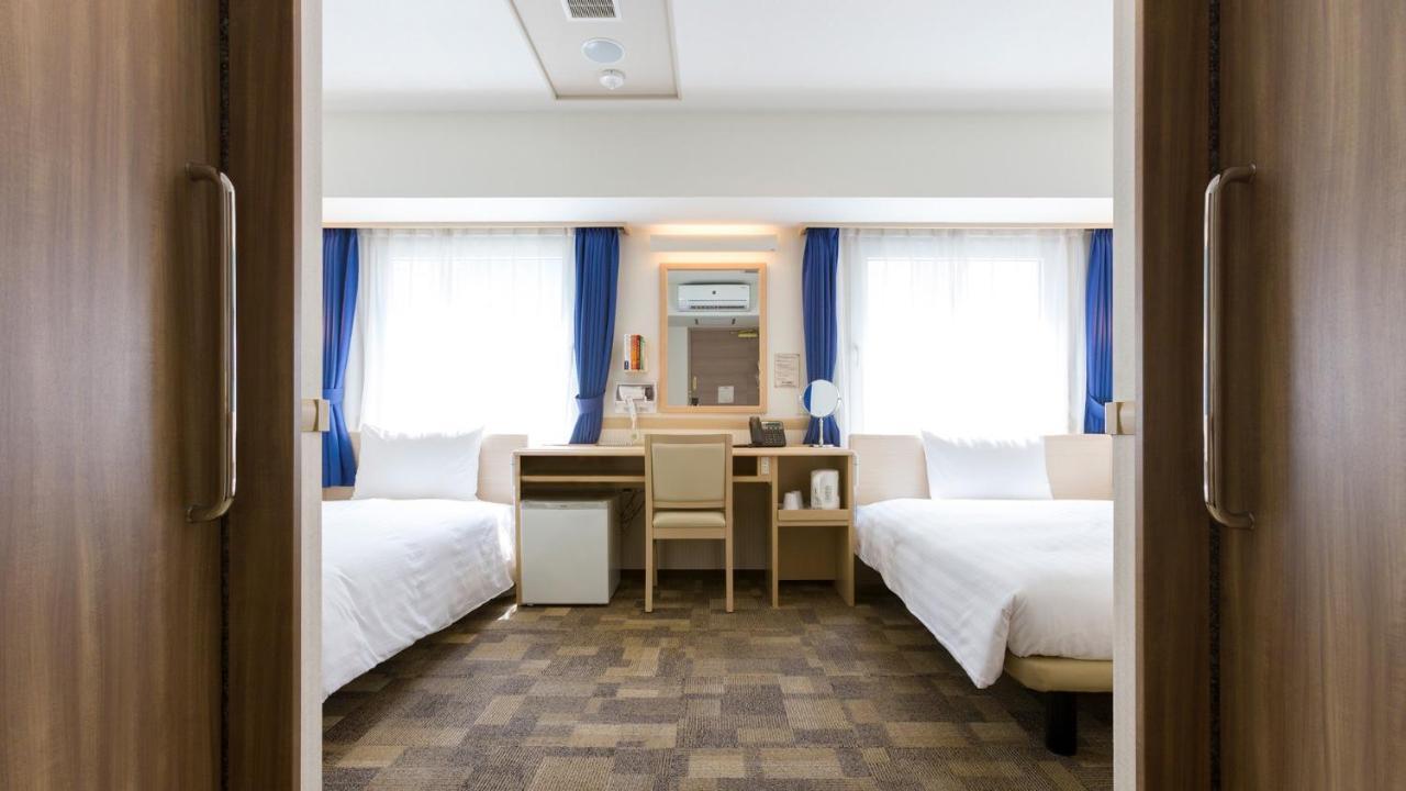 Toyoko Inn Nara Oji Eki Minami Guchi Ngoại thất bức ảnh